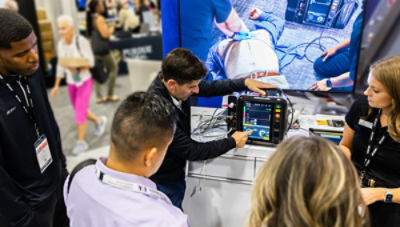 Stryker booth demo of LIFEPAK 35
