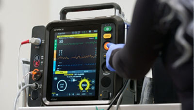LIFEPAK 35 delivers up to a 360J shock to cardiac patients